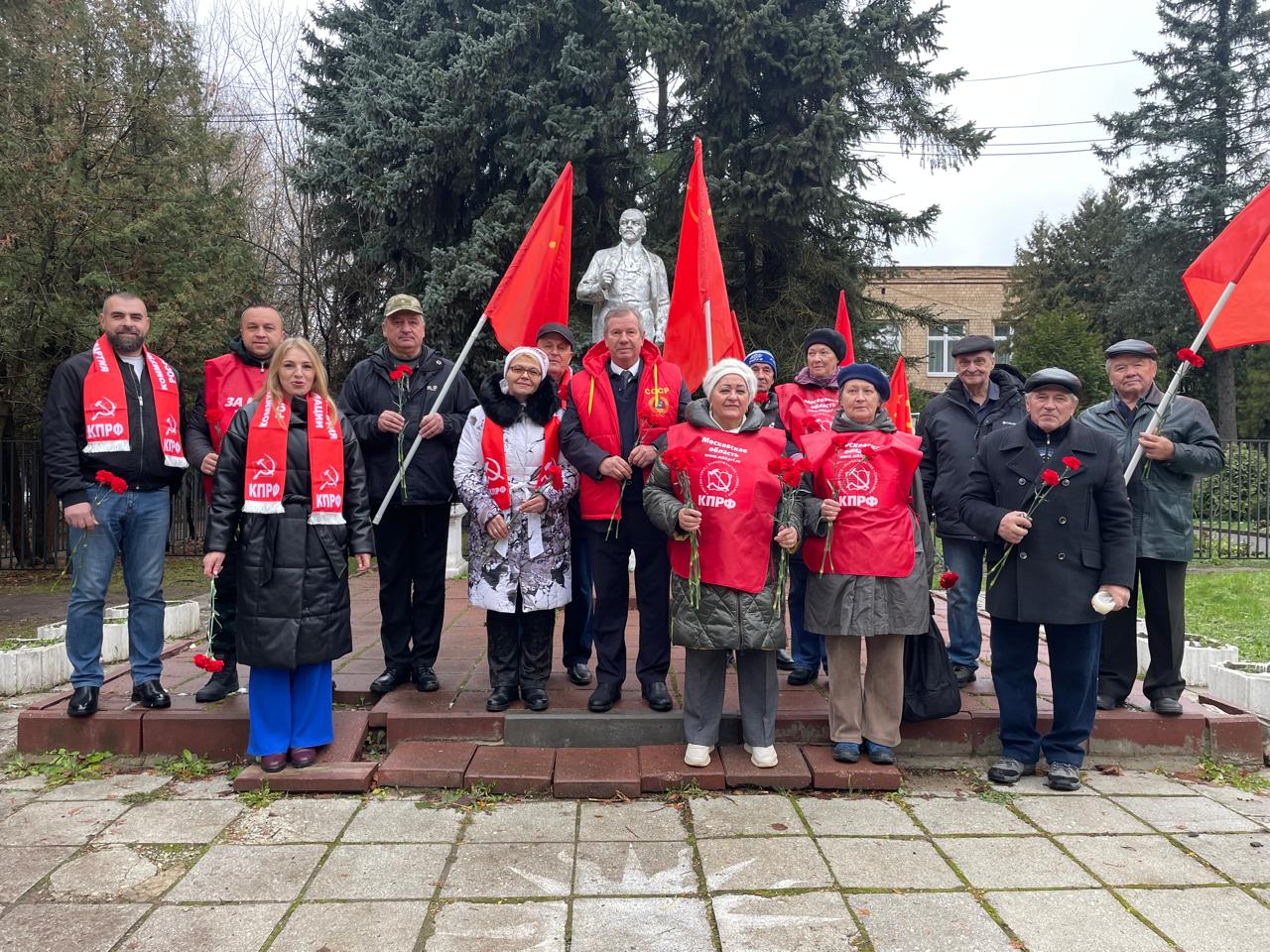 России быть Великой и Социалистической!