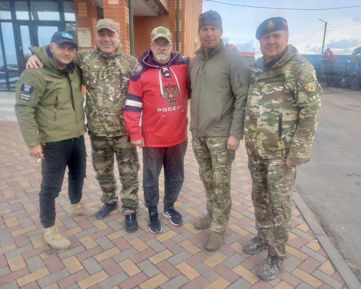 СВОих не бросаем