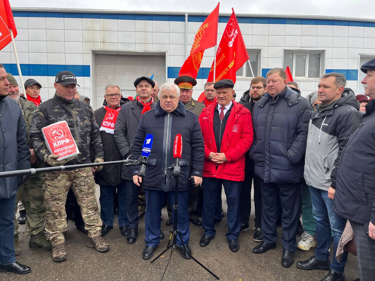 131-й гуманитарный конвой от КПРФ для фронта и Победы