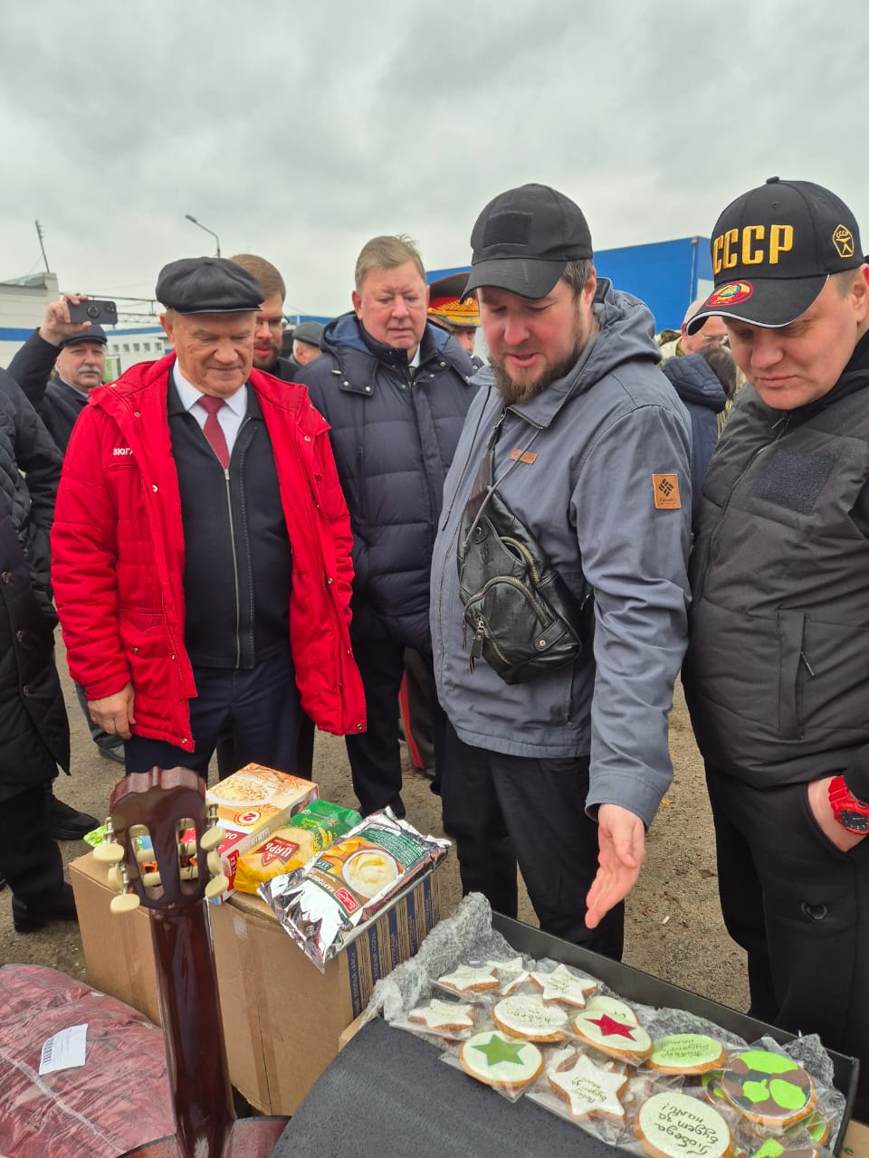 Отправили еще один гумконвой