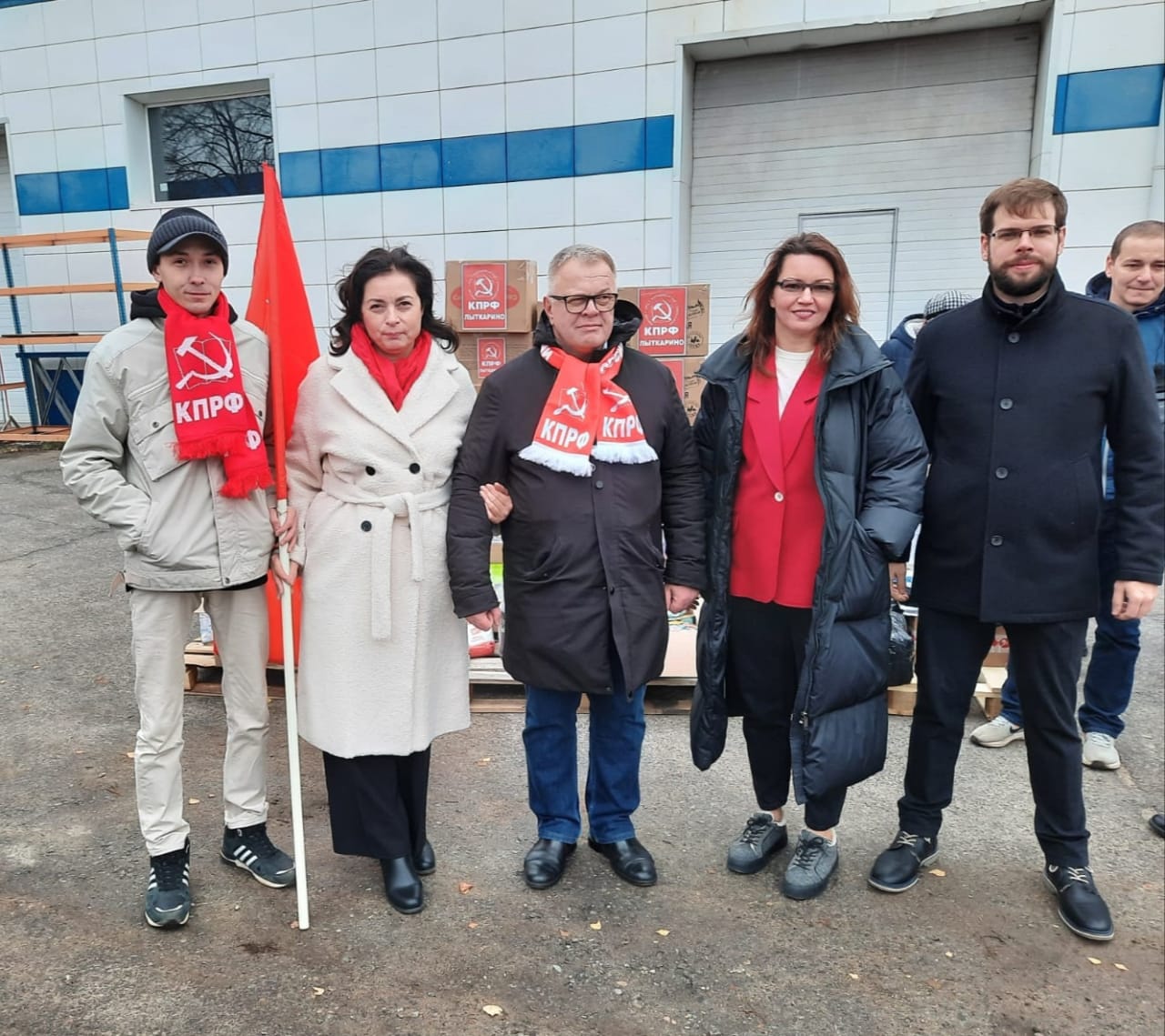 Люберчане приняли участие в отправке 131-го гуманитарного конвоя