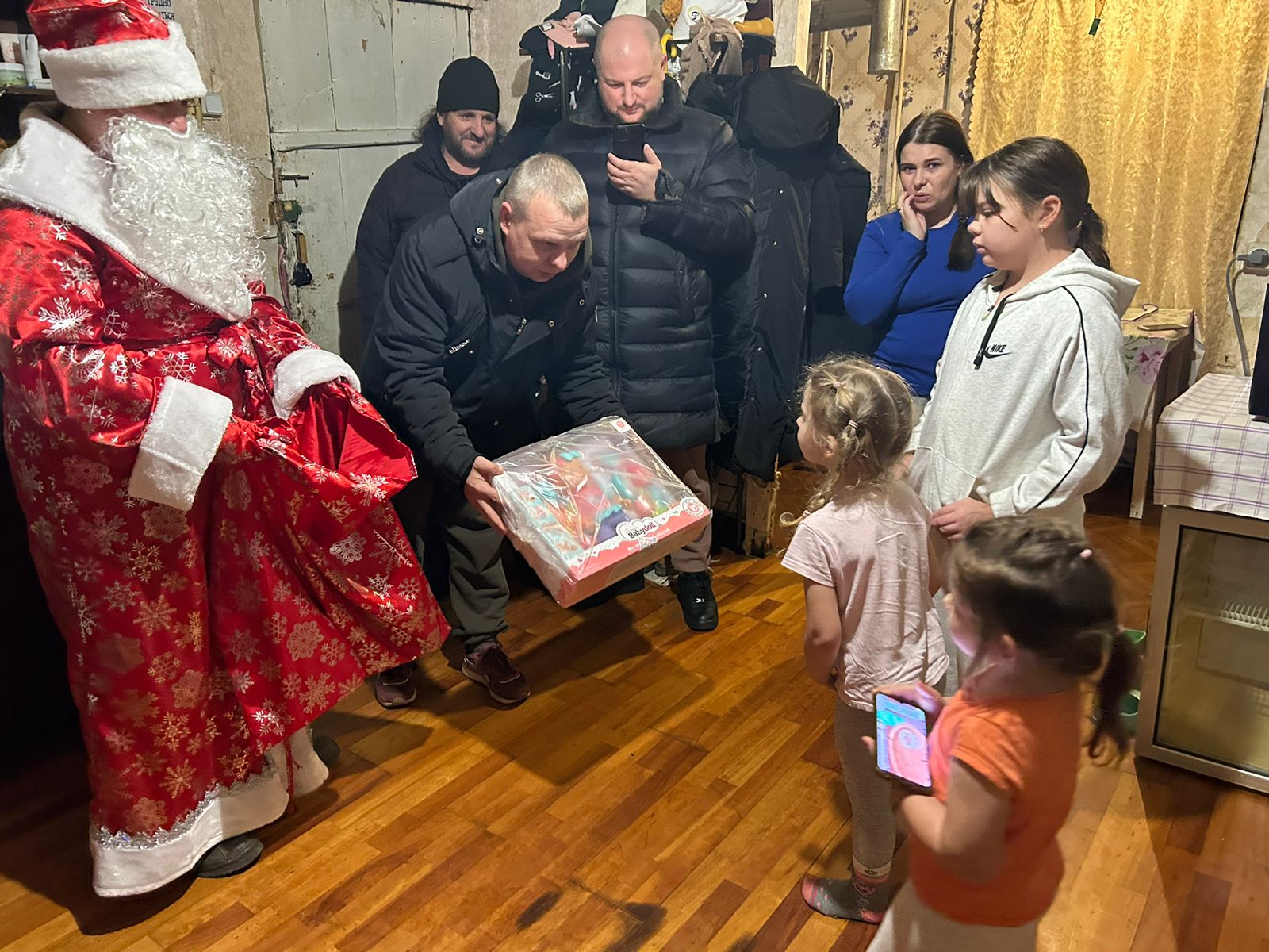 Новогодние подарки детям от коммунистов Рузского ГК КПРФ