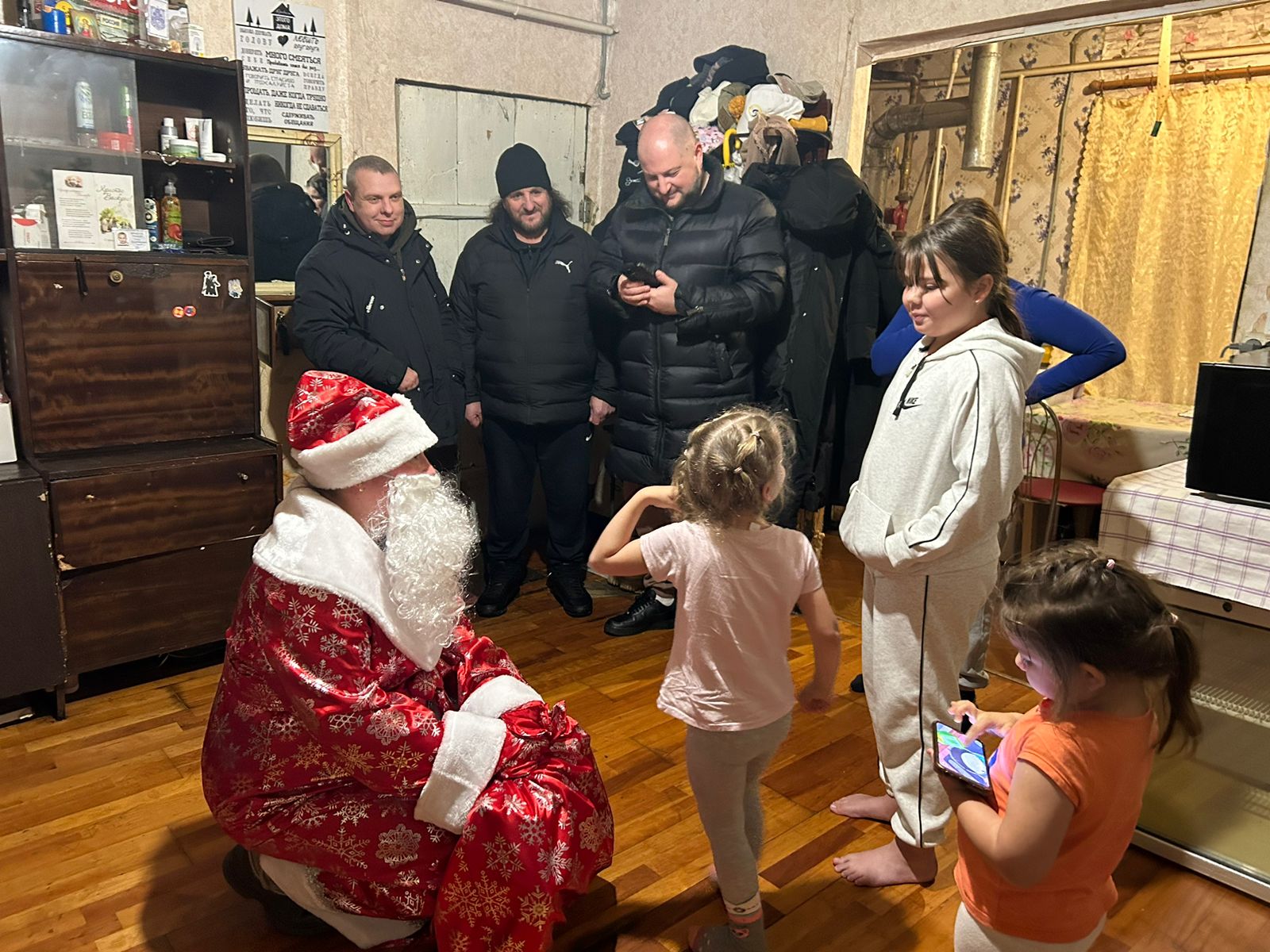 Новогодние подарки детям от коммунистов Рузского ГК КПРФ