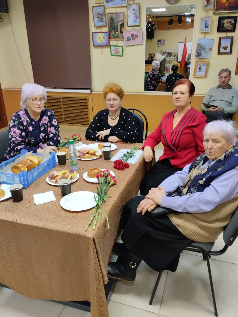 «Мы родом не из детства – из войны»