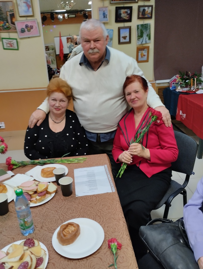 «Мы родом не из детства – из войны»