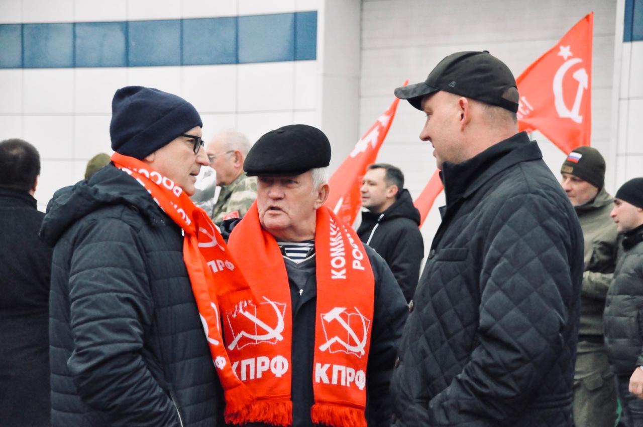131-й гуманитарный конвой от КПРФ для фронта и Победы (18.11.2024)