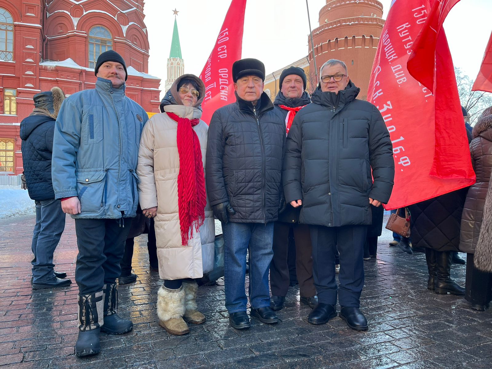Состоялось возложение венков и цветов к Мавзолею В.И. Ленина на Красной Площади (21.01.2024)