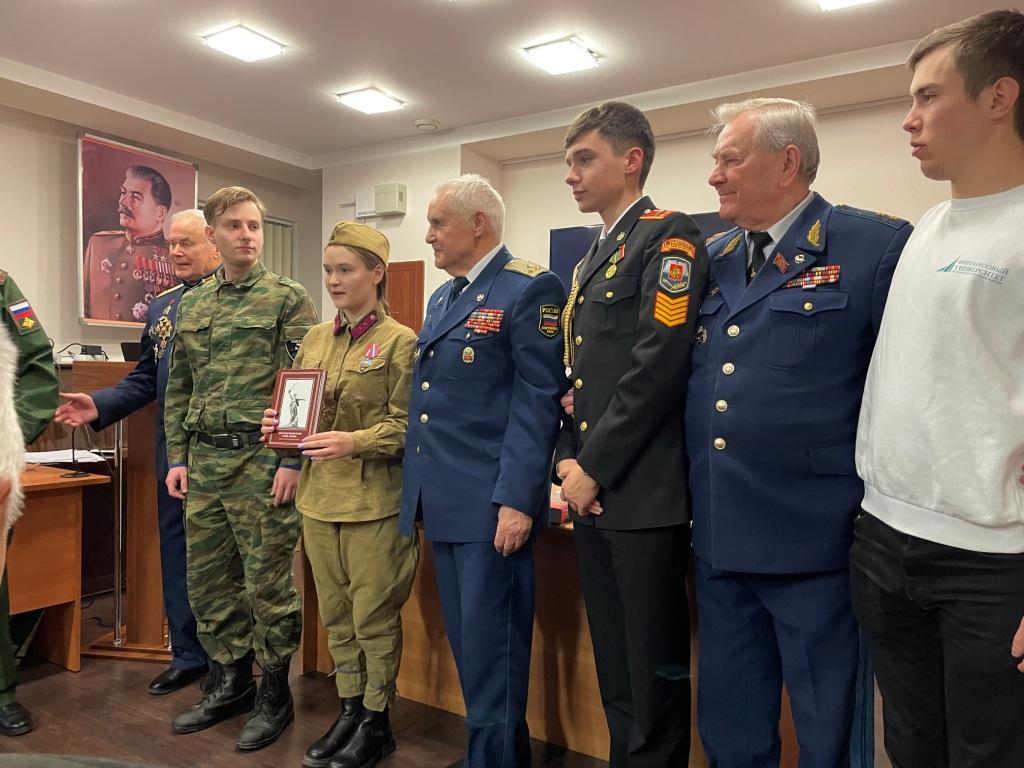 Всемирно-историческое значение Победы Советского народа в ВОВ для решения задач укрепления суверенитета и независимости РФ, СВО