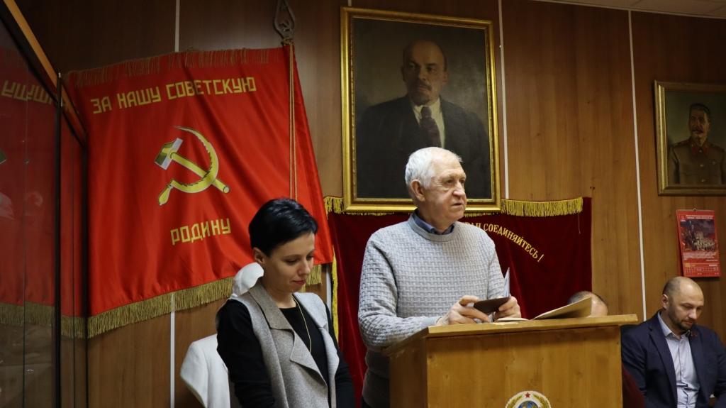 Помощник депутата от КПРФ – ответственная должность в партии!