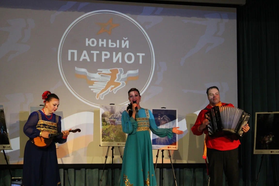 Коммунисты Химок посетили «Юный патриот»