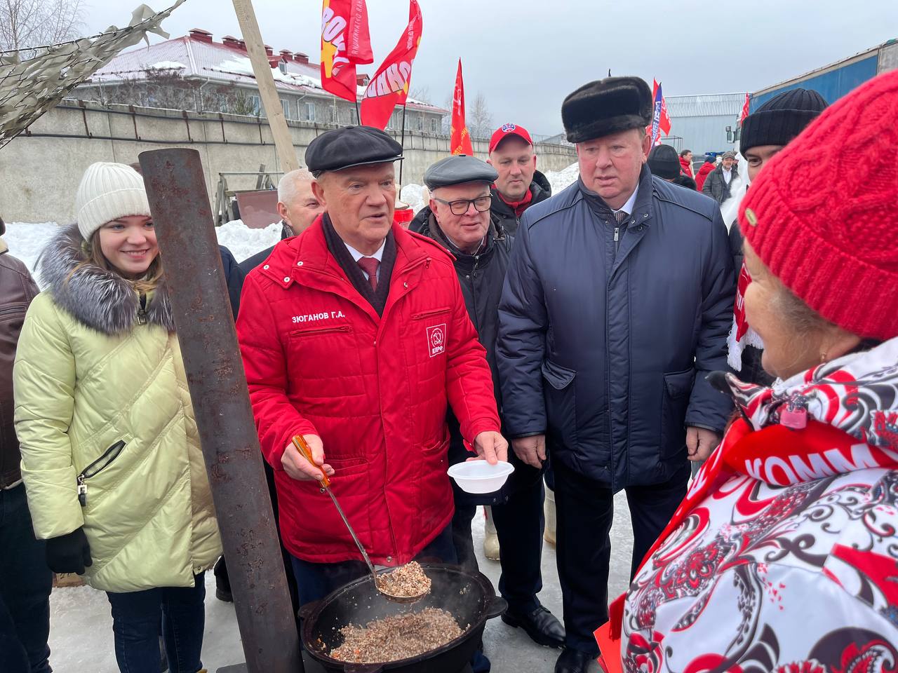 120-й юбилейный новогодний гуманитарный конвой от КПРФ – детям Донбасса! (25.12.2023)