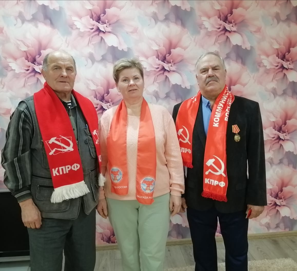 Имя великого Сталина не меркнет в веках