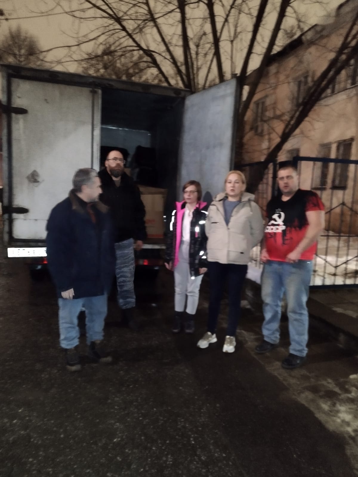 Помощь фронту и приграничью продолжается
