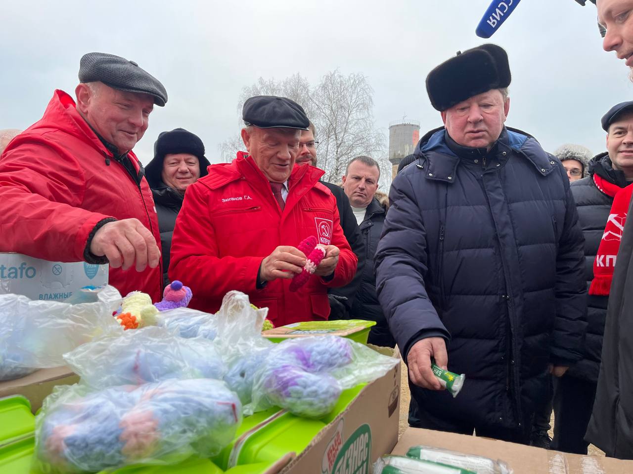 132-й Новогодний гуманитарный конвой от КПРФ для фронта и Победы