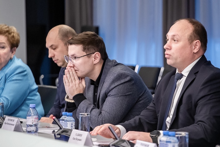 Депутат Мособлдумы Марк Черемисов принял участие в выездном расширенном заседании Комитета по строительной политике, энергетике и ЖКХ