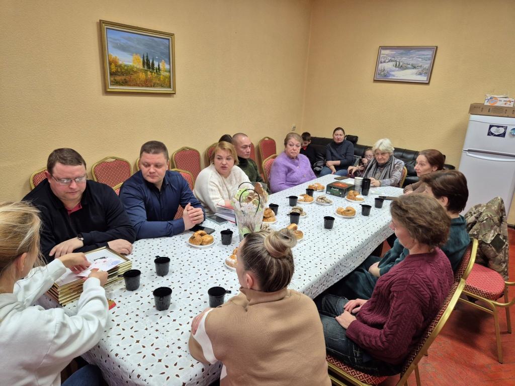 Фракция КПРФ городского Совета депутатов Королёва встретилась с волонтерами