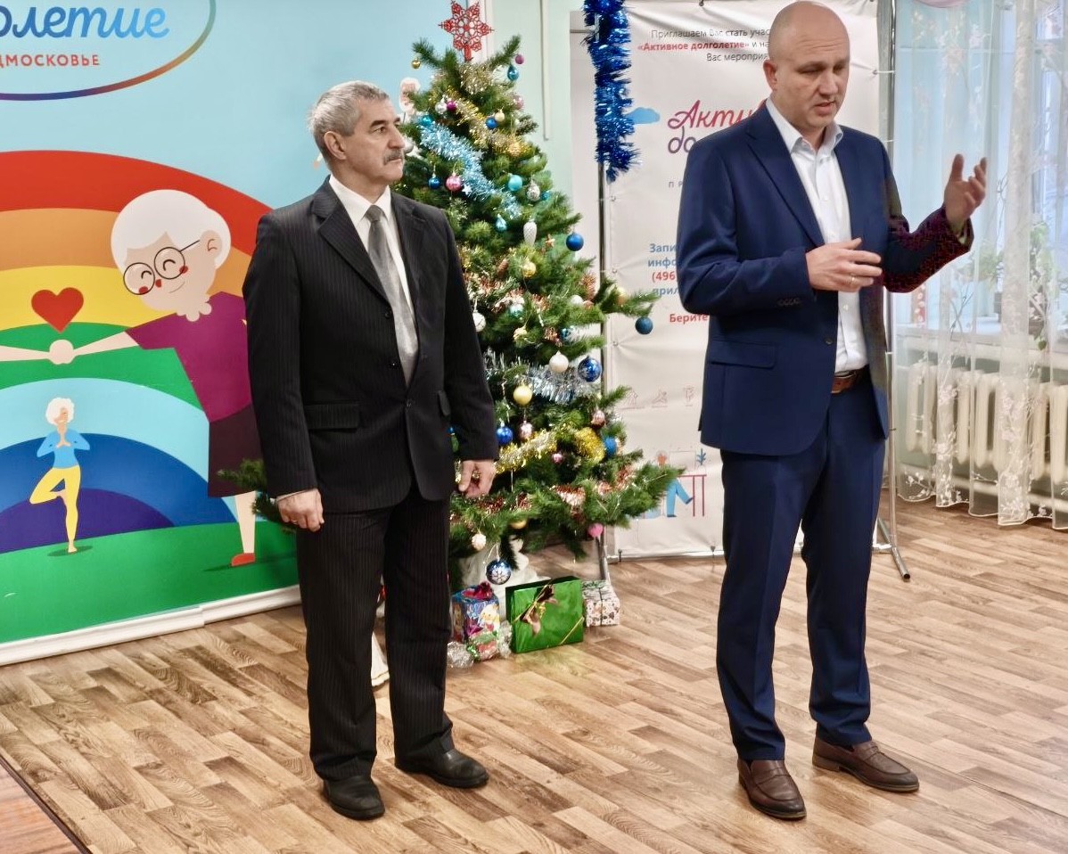 В Коломне наградили «серебряных» волонтеров за поддержку фронта