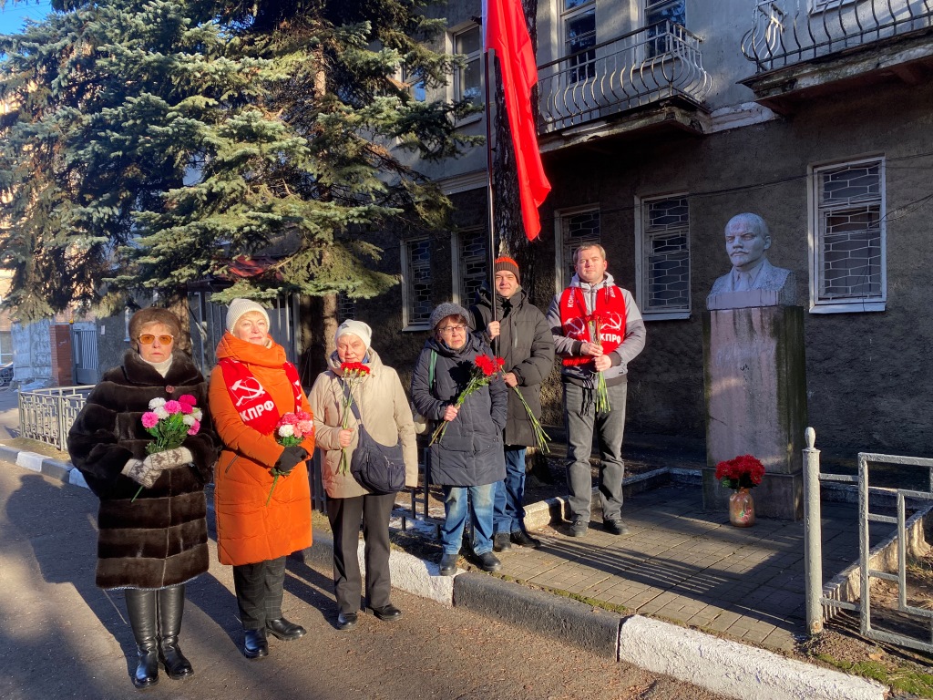 Коммунисты Долгопрудного почтили память Владимира Ильича Ленина – великого вождя мировой революции