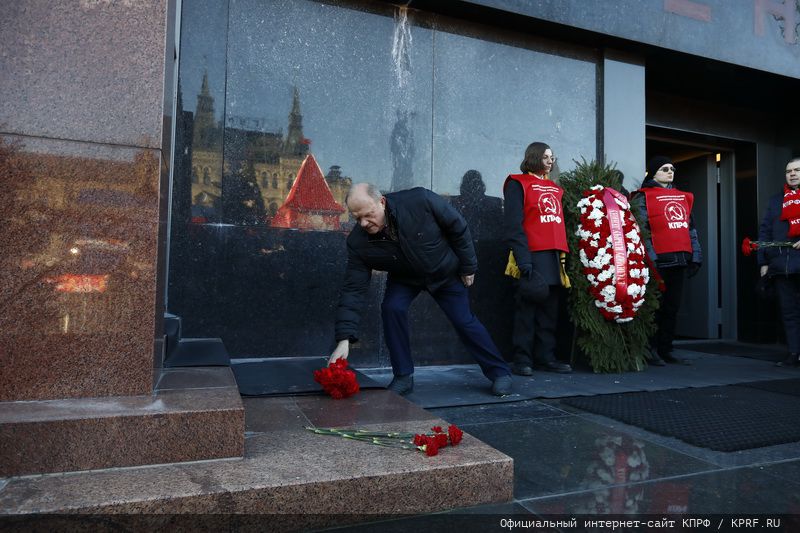 Мысли, идеи и дела Ленина являются для нас путеводной звездой!