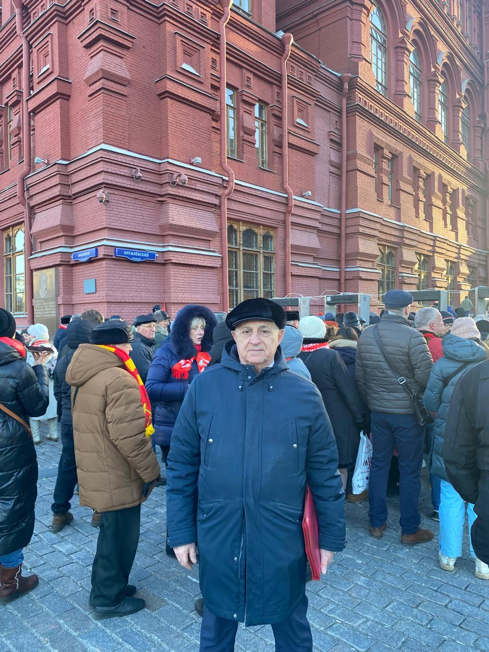 Пушкинские коммунисты почтили память о Ленине
