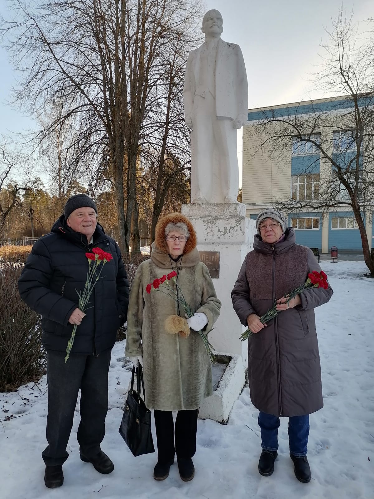 Пушкинские коммунисты почтили память о Ленине