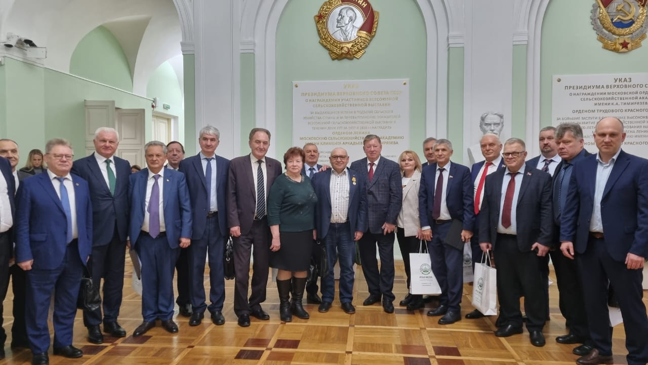 Николай Васильев принял участие в парламентских слушаниях по развитию кадрового потенциала АПК