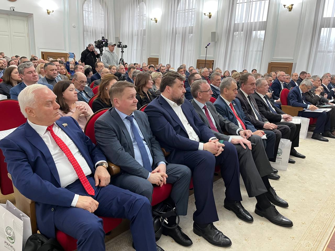 Руководитель фракции КПРФ в Мособлдуме Александр Наумов: Кадры решают все в аграрном комплексе страны