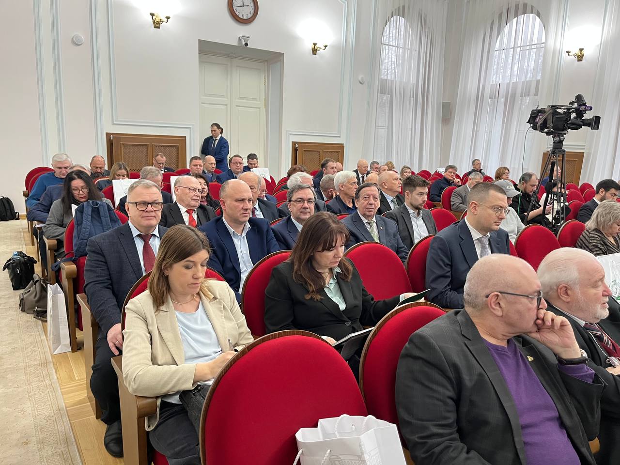 Руководитель фракции КПРФ в Мособлдуме Александр Наумов: Кадры решают все в аграрном комплексе страны