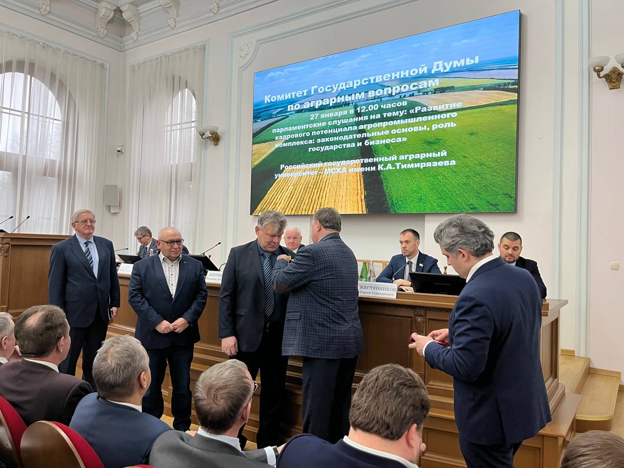 Руководитель фракции КПРФ в Мособлдуме Александр Наумов: Кадры решают все в аграрном комплексе страны