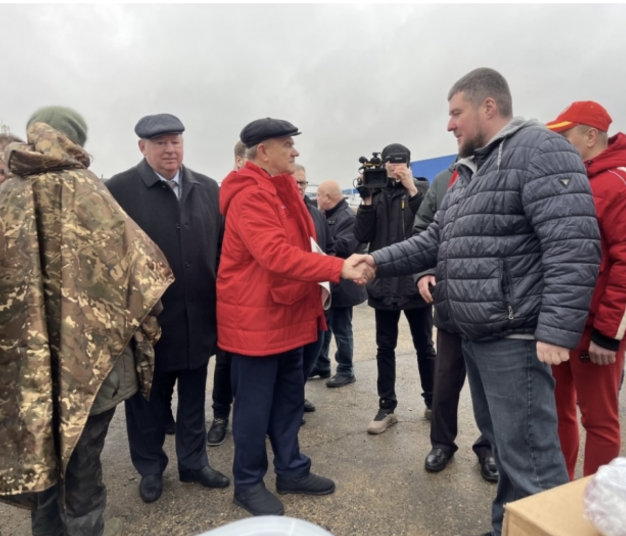 Коммунисты Королёва и депутаты Совета депутатов г.о. Королёв приняли участие в сборе и отправке 133-го гуманитарного конвоя
