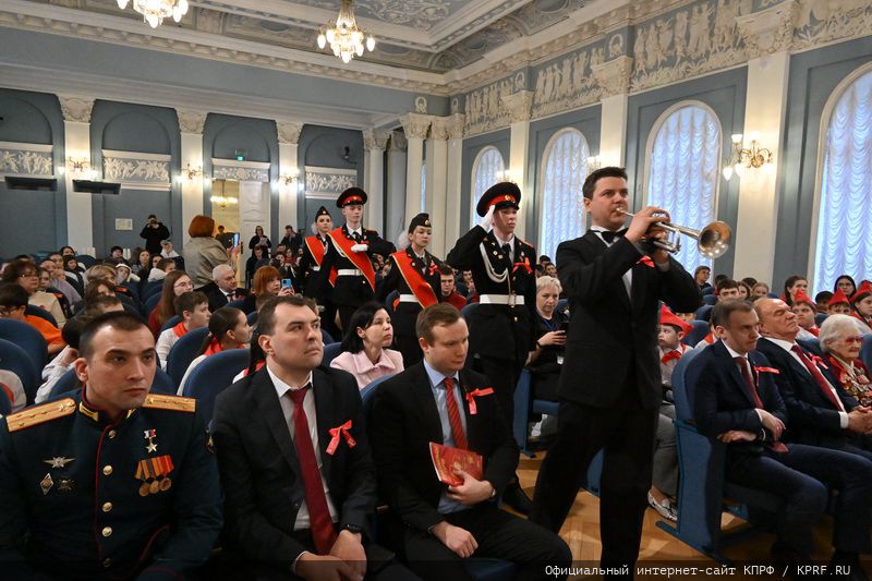 Форум юных антифашистов передал эстафету советских героев в будущее