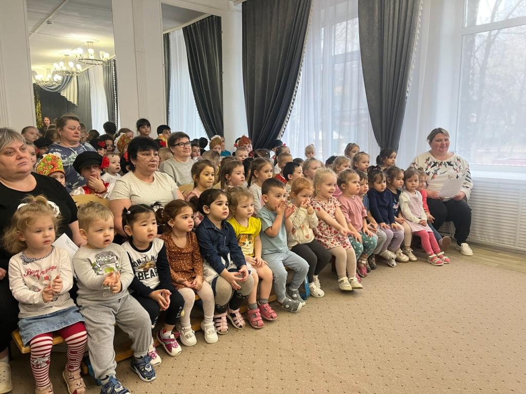 Депутат Московской областной Думы Елена Мокринская провела рабочую встречу в детском саду №20 «Щелкунчик»