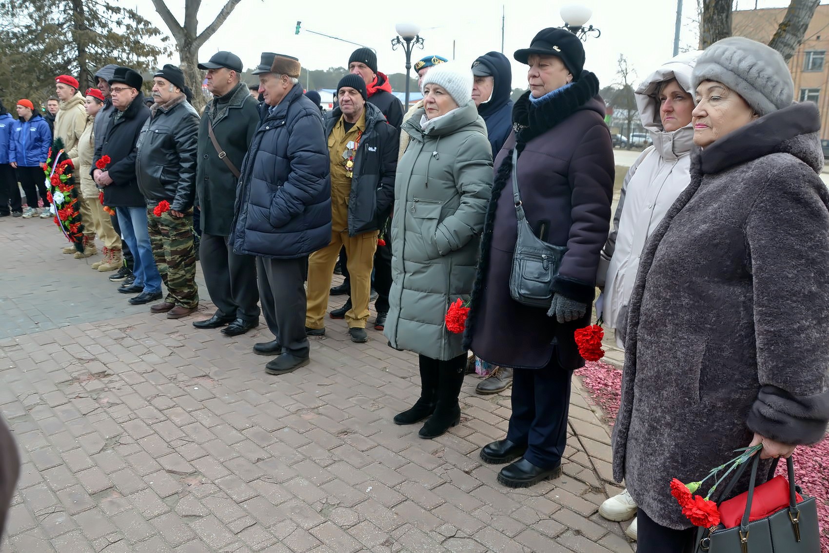 Озёрские коммунисты Коломенского городского отделения почтили память воинов-интернационалистов