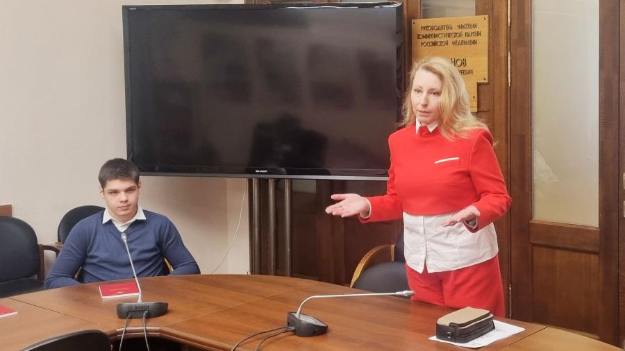 Школьники из Подмосковья встретились в Государственной Думе с депутатами фракции КПРФ