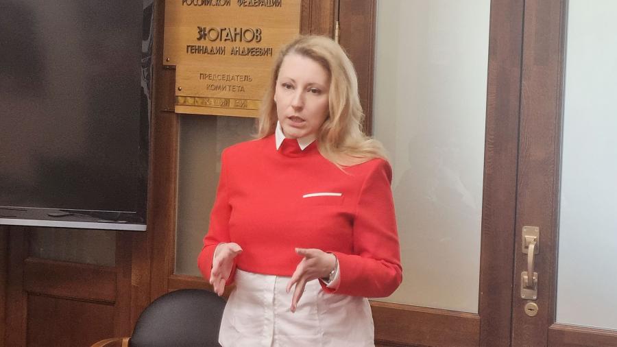 Школьники из Подмосковья встретились в Государственной Думе с депутатами фракции КПРФ