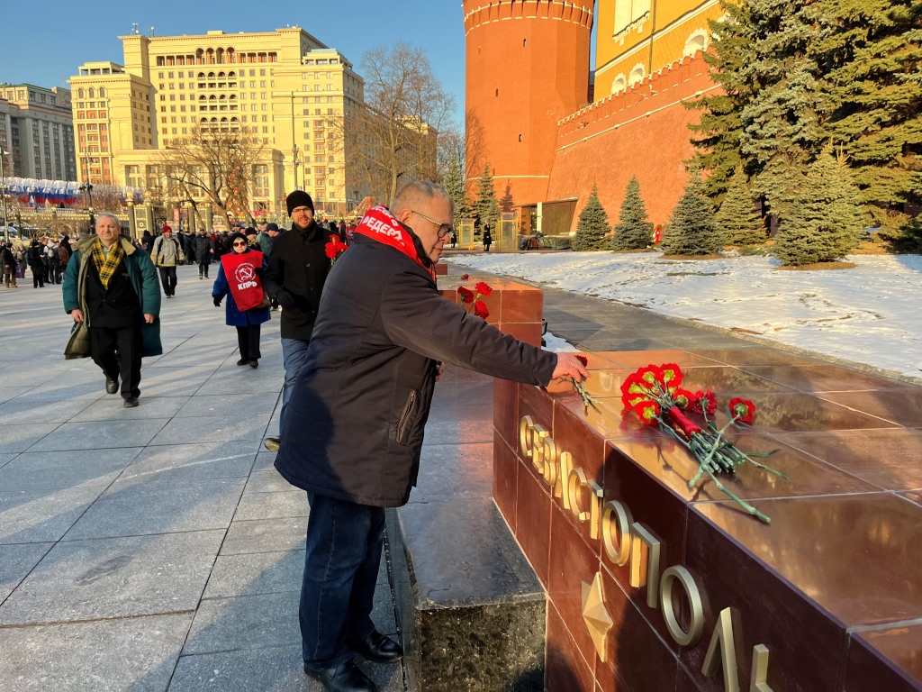 Слава Красной Армии!