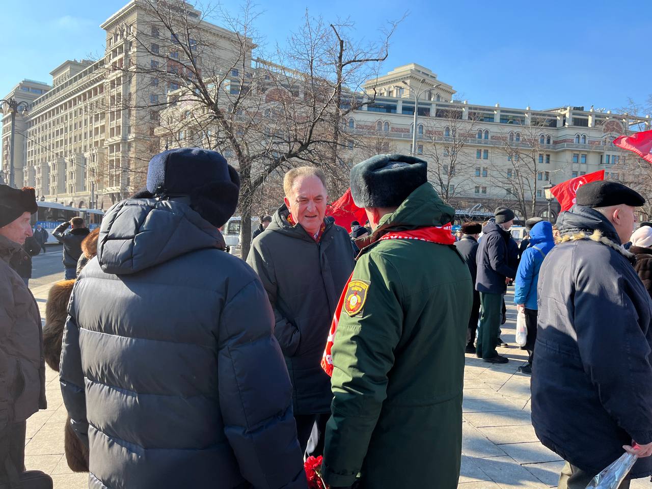 Слава Красной Армии!