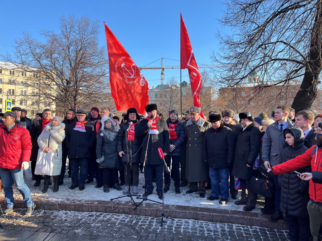 Слава Красной Армии!