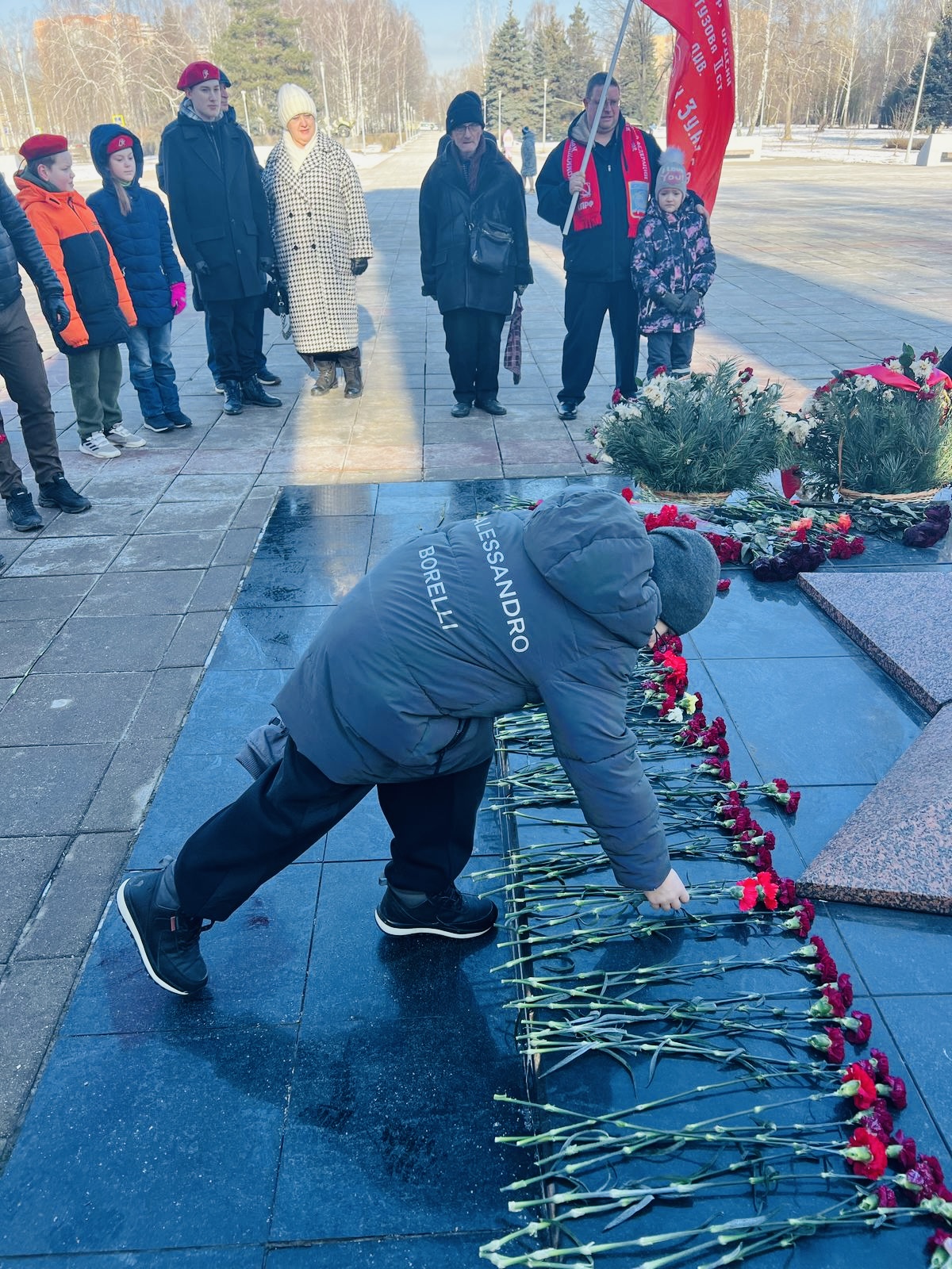 Слава несокрушимой и легендарной Красной Армии!