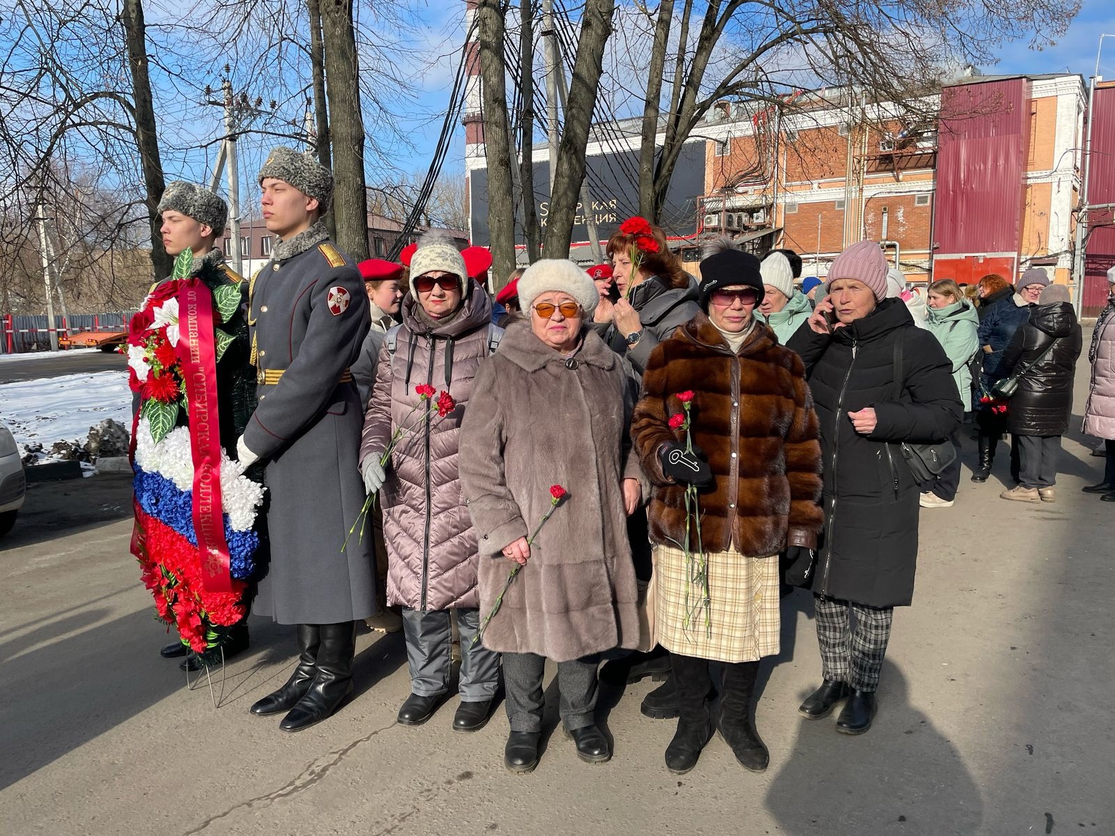 Возложение цветов в Лосино-Петровском: Долг памяти поколений