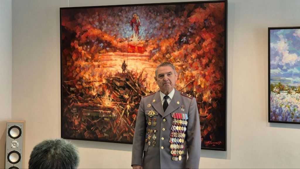 В Лобне прошла патриотическая выставка «Донбасс, мы с тобой!»
