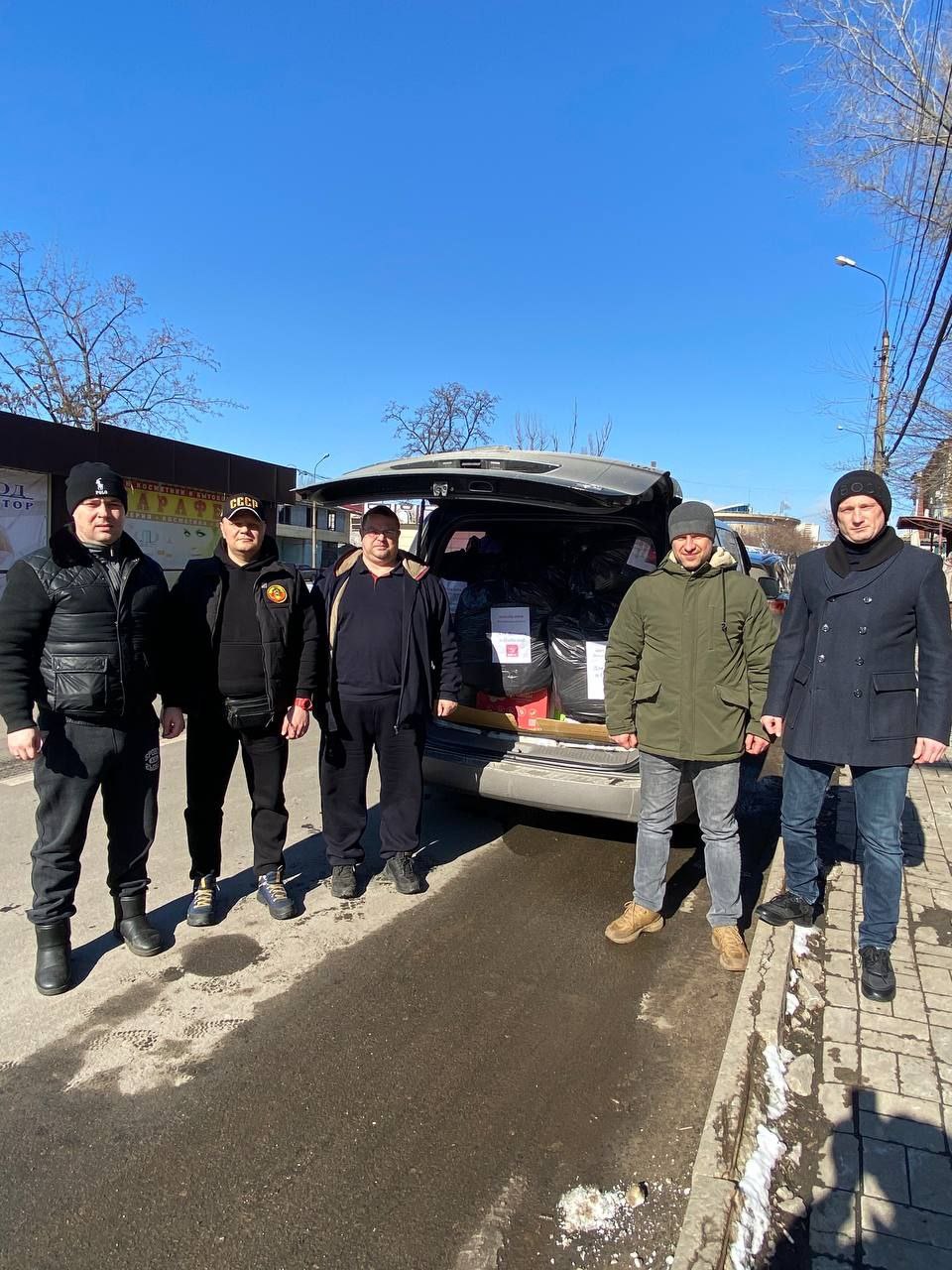 Коммунисты из Королёва, при содействии первого секретаря Королёвского ГК КПРФ Светланы Петровой, посетили Донецк, передали помощь и провели ряд встреч