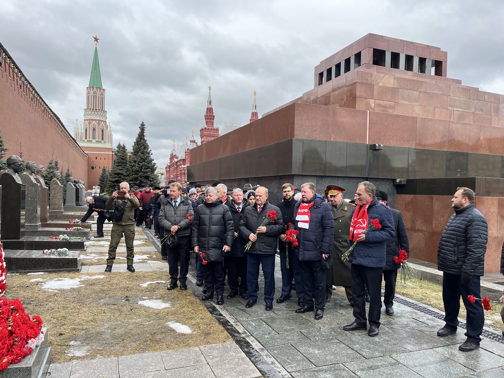 Проявить волю И.В. Сталина и характер великой Советской эпохи!