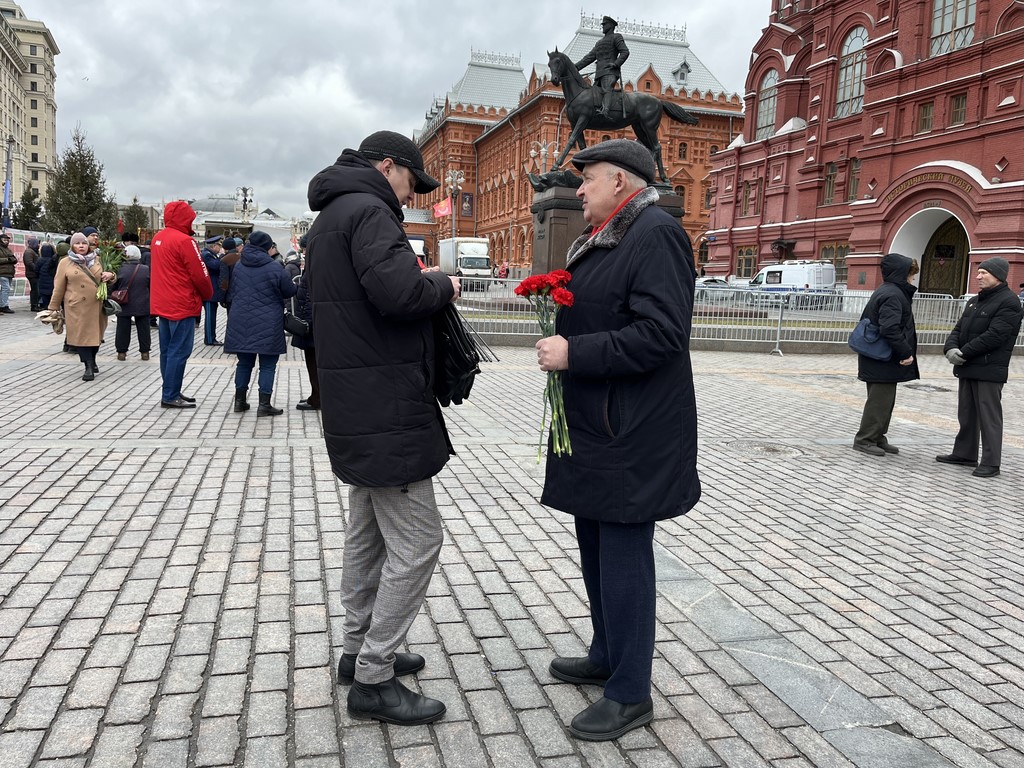 Проявить волю И.В. Сталина и характер великой Советской эпохи!