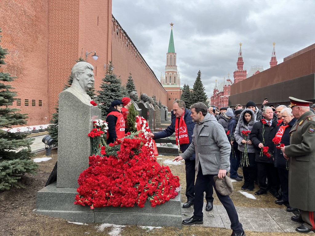 Проявить волю И.В. Сталина и характер великой Советской эпохи!