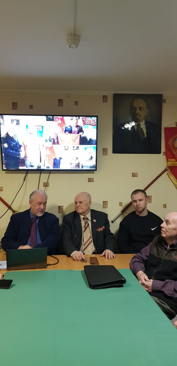 Патриотическая встреча поколений