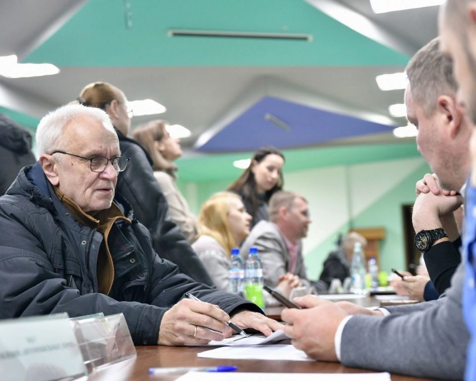 Александр Корнев принял участие в работе выездной администрации