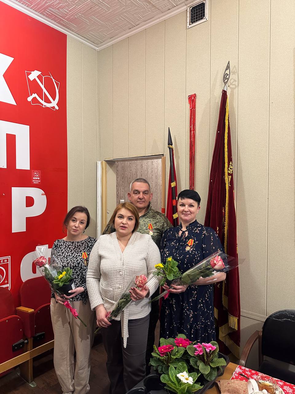 Королёвские коммунисты поздравили женщин