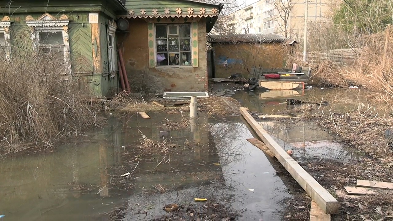 Продавайте свои дома и переезжайте