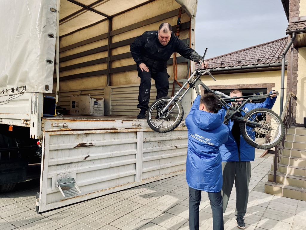 Ногинские коммунисты помогли спортсменам Донецка